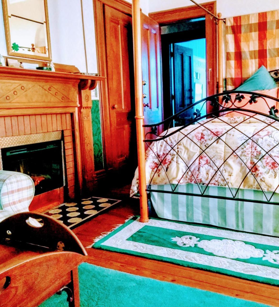Shamrock Thistle & Crown B&B Weirsdale ภายนอก รูปภาพ